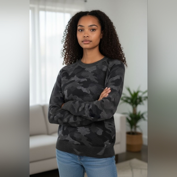 27 Miles Malibu Cashmere Blue Camo Sweater Size S Crewneck  Pullover - Picture 1 of 7